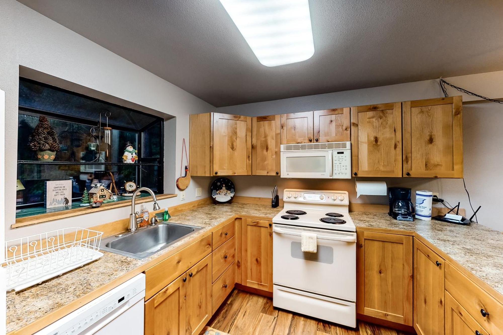 Towering Pines Cabin & Game Room ليفينورث الغرفة الصورة